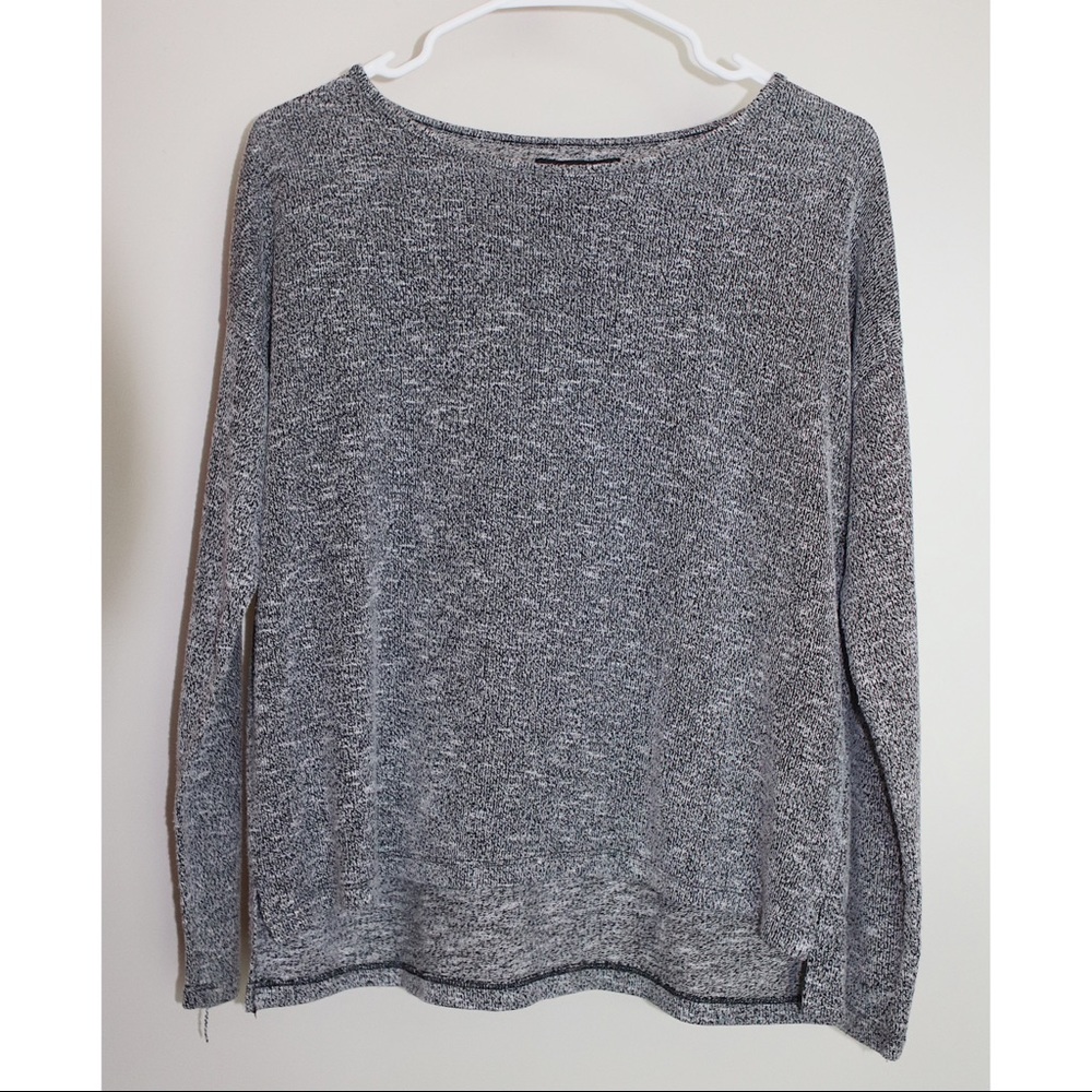 Forever 21 women's gray long sleeve blouse